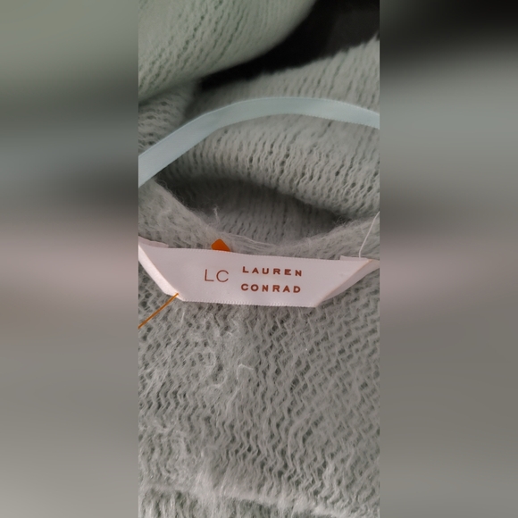 Lauren Conrad Women's Poncho One size color Mint Green excellent condition - Picture 10 of 10
